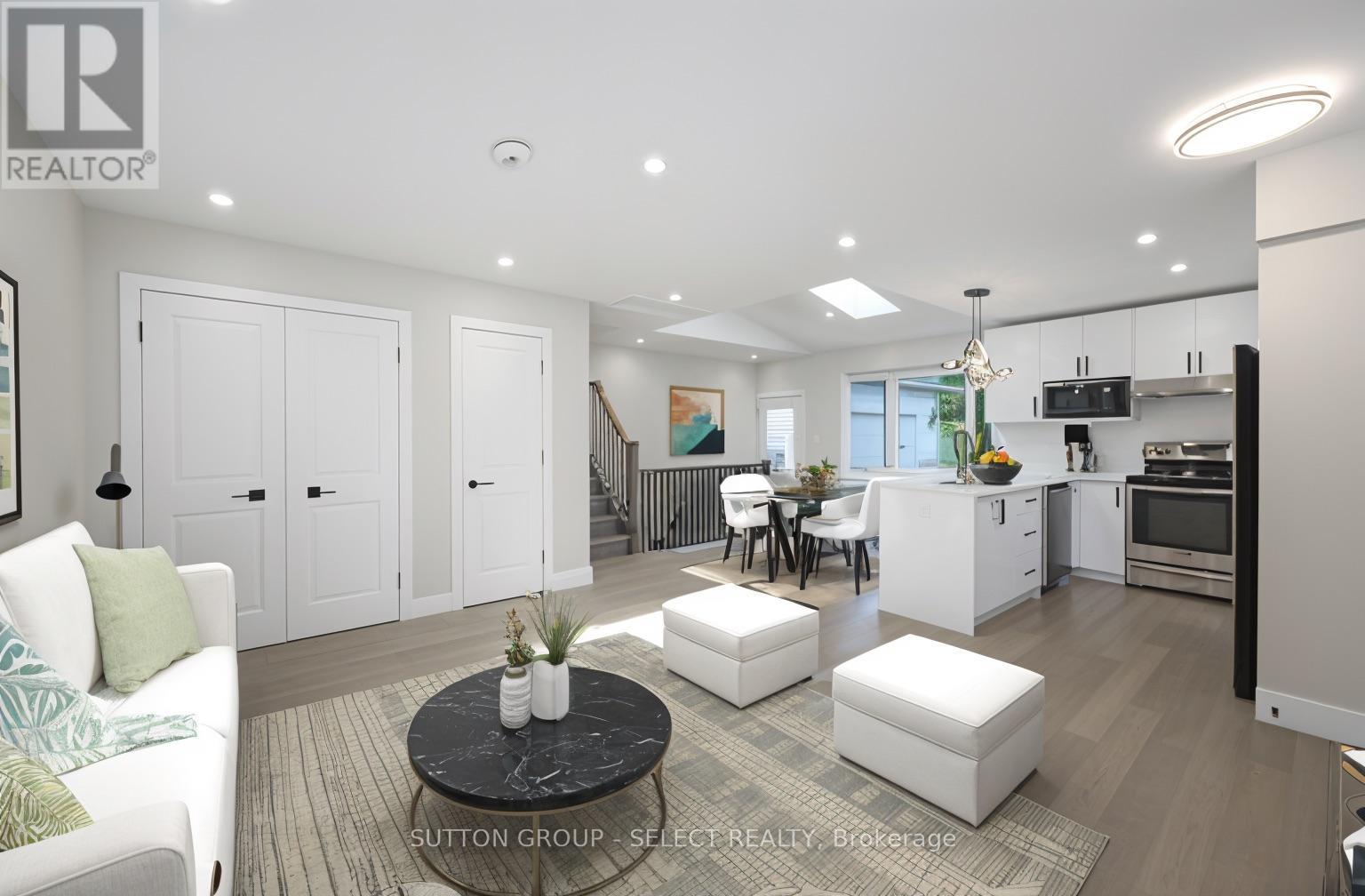34 Ripley Road, London East, Ontario  N5V 3V1 - Photo 4 - X12338872