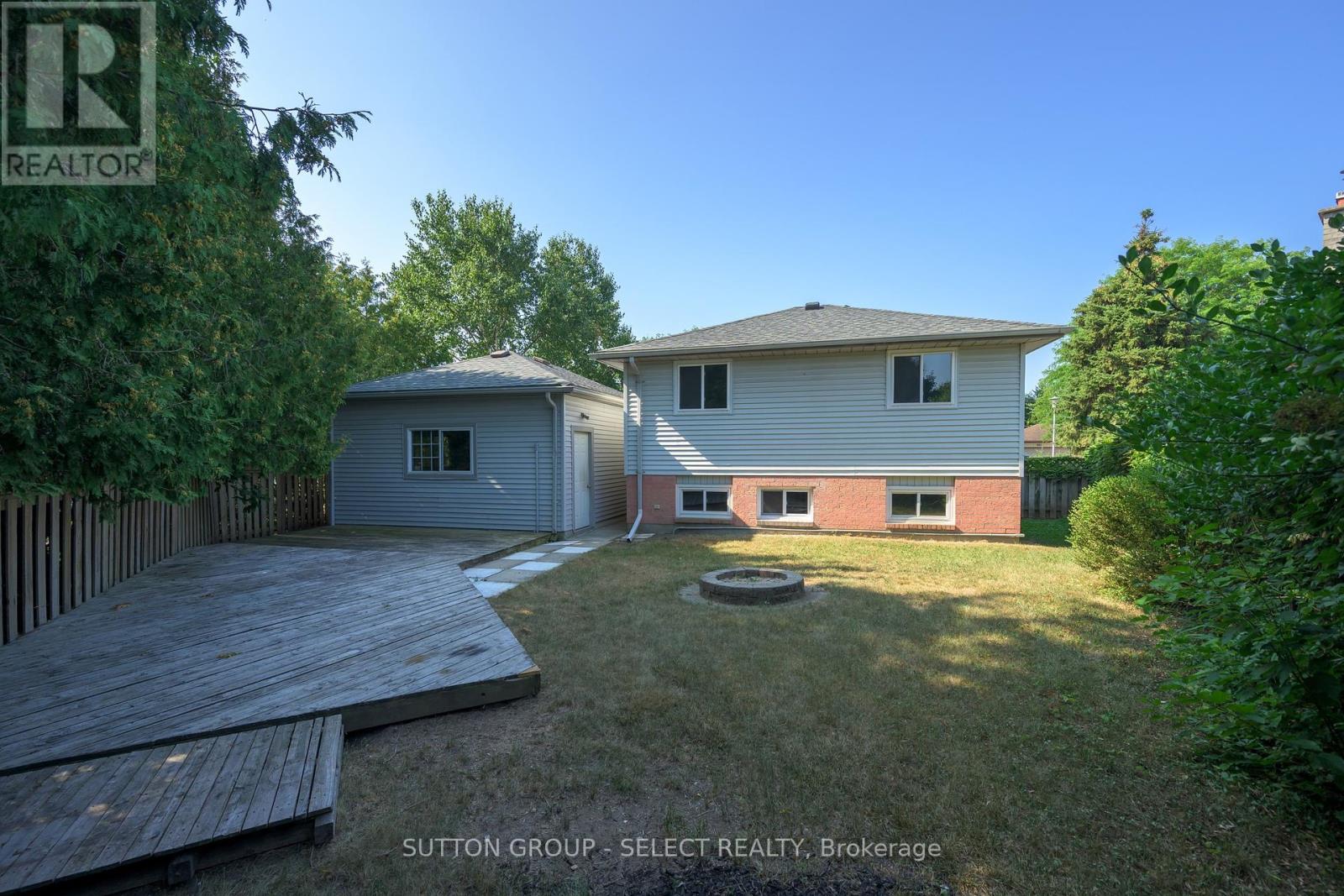 34 Ripley Road, London East, Ontario  N5V 3V1 - Photo 42 - X12338872