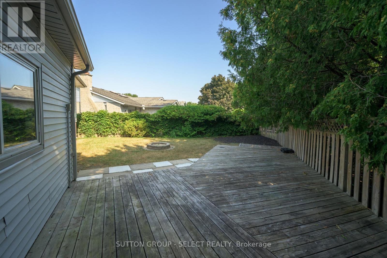 34 Ripley Road, London East, Ontario  N5V 3V1 - Photo 41 - X12338872