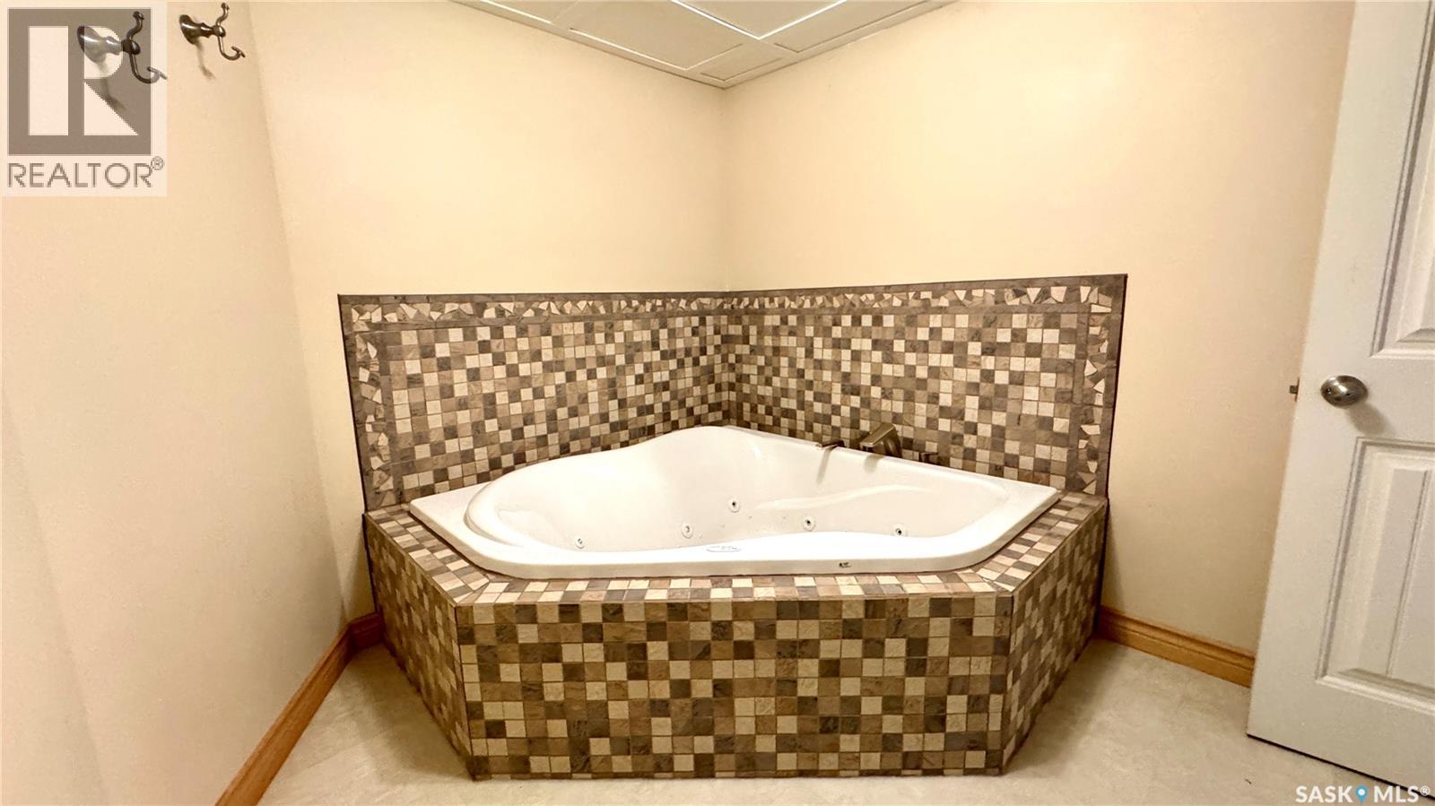 110 Stanley Street, Elbow, Saskatchewan  S0H 1J0 - Photo 40 - SK015651
