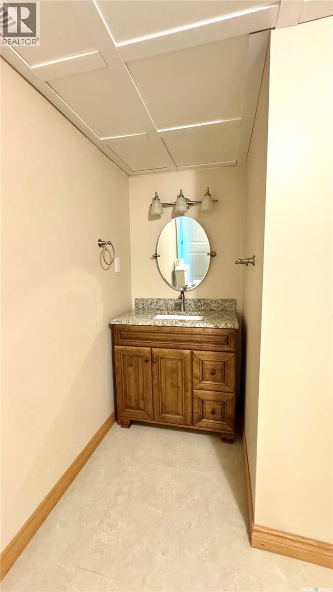 110 Stanley Street, Elbow, Saskatchewan  S0H 1J0 - Photo 41 - SK015651