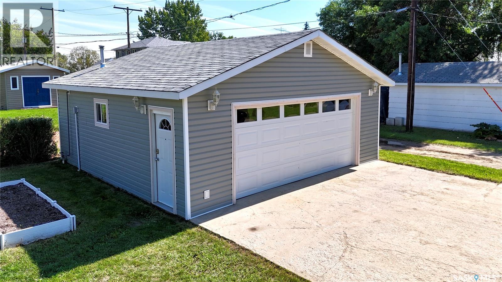 110 Stanley Street, Elbow, Saskatchewan  S0H 1J0 - Photo 7 - SK015651