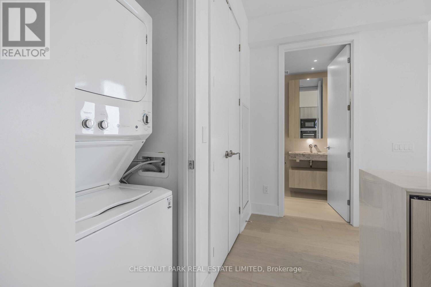 4904 - 11 Yorkville Avenue, Toronto, Ontario  M4W 1L4 - Photo 17 - C12345242