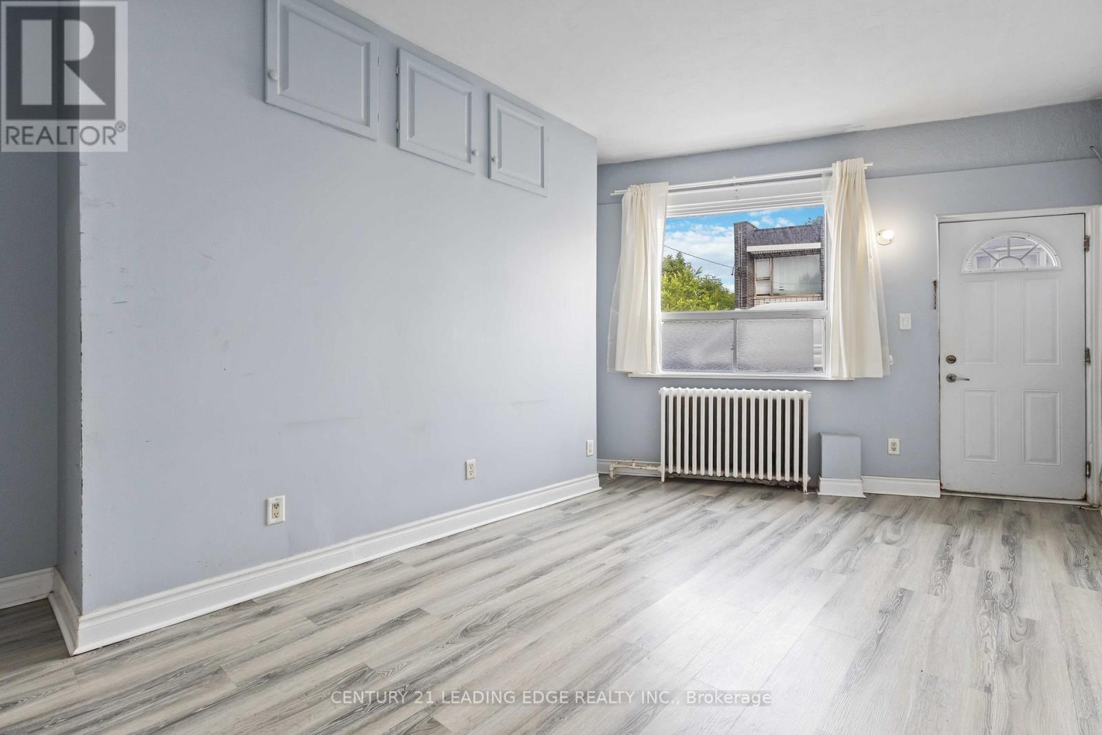 1563/65 Kingston Road, Toronto (Birchcliffe-Cliffside), Ontario  M1N 1R9 - Photo 10 - E12345218