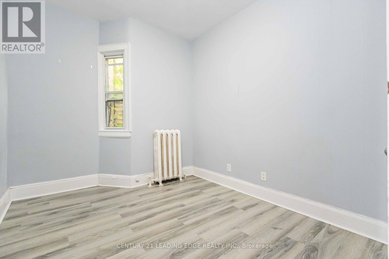 1563/65 Kingston Road, Toronto (Birchcliffe-Cliffside), Ontario  M1N 1R9 - Photo 11 - E12345218