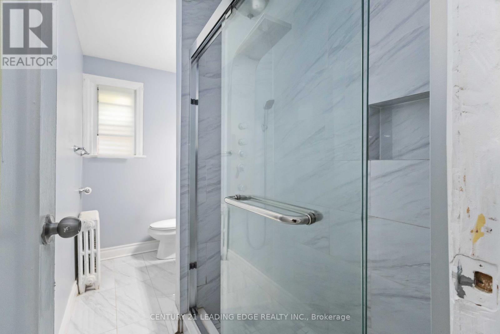 1563/65 Kingston Road, Toronto (Birchcliffe-Cliffside), Ontario  M1N 1R9 - Photo 14 - E12345218
