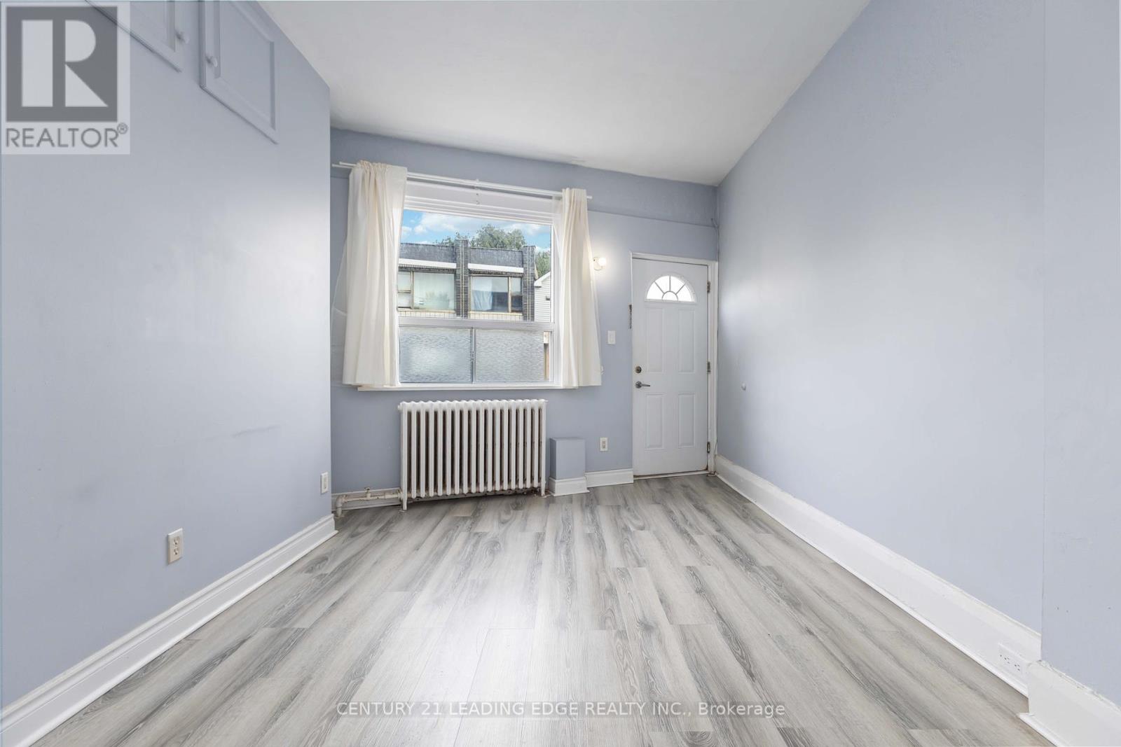 1563/65 Kingston Road, Toronto (Birchcliffe-Cliffside), Ontario  M1N 1R9 - Photo 9 - E12345218