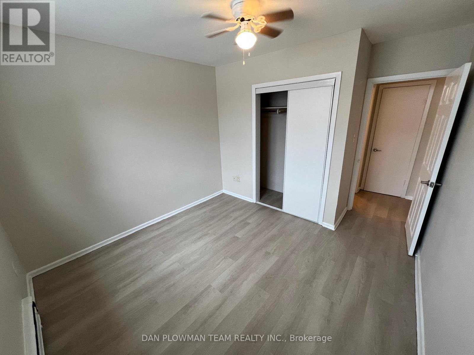 B04 - 170 Park Road S, Oshawa, Ontario  L1J 4H2 - Photo 10 - E12345275