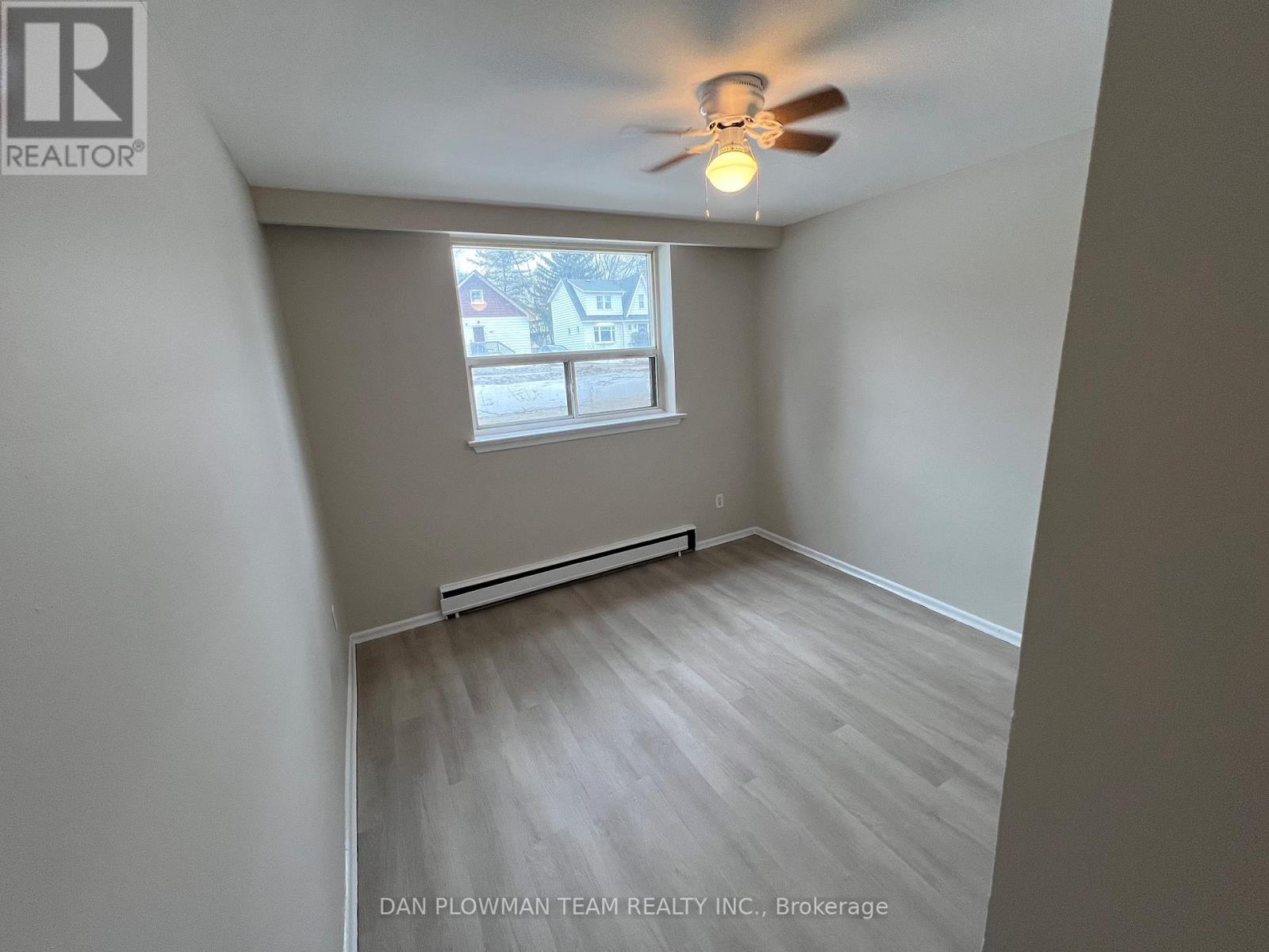 B04 - 170 Park Road S, Oshawa, Ontario  L1J 4H2 - Photo 9 - E12345275