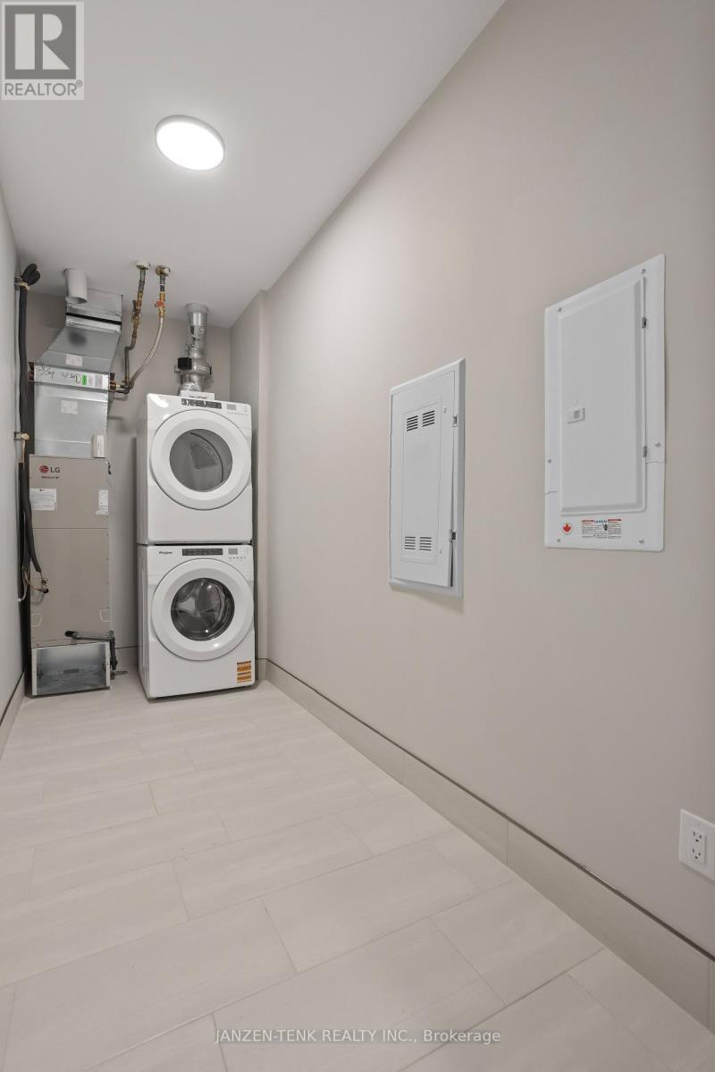 105 - 33318 Richmond Street, Lucan Biddulph, Ontario  N0M 2J0 - Photo 16 - X12279538