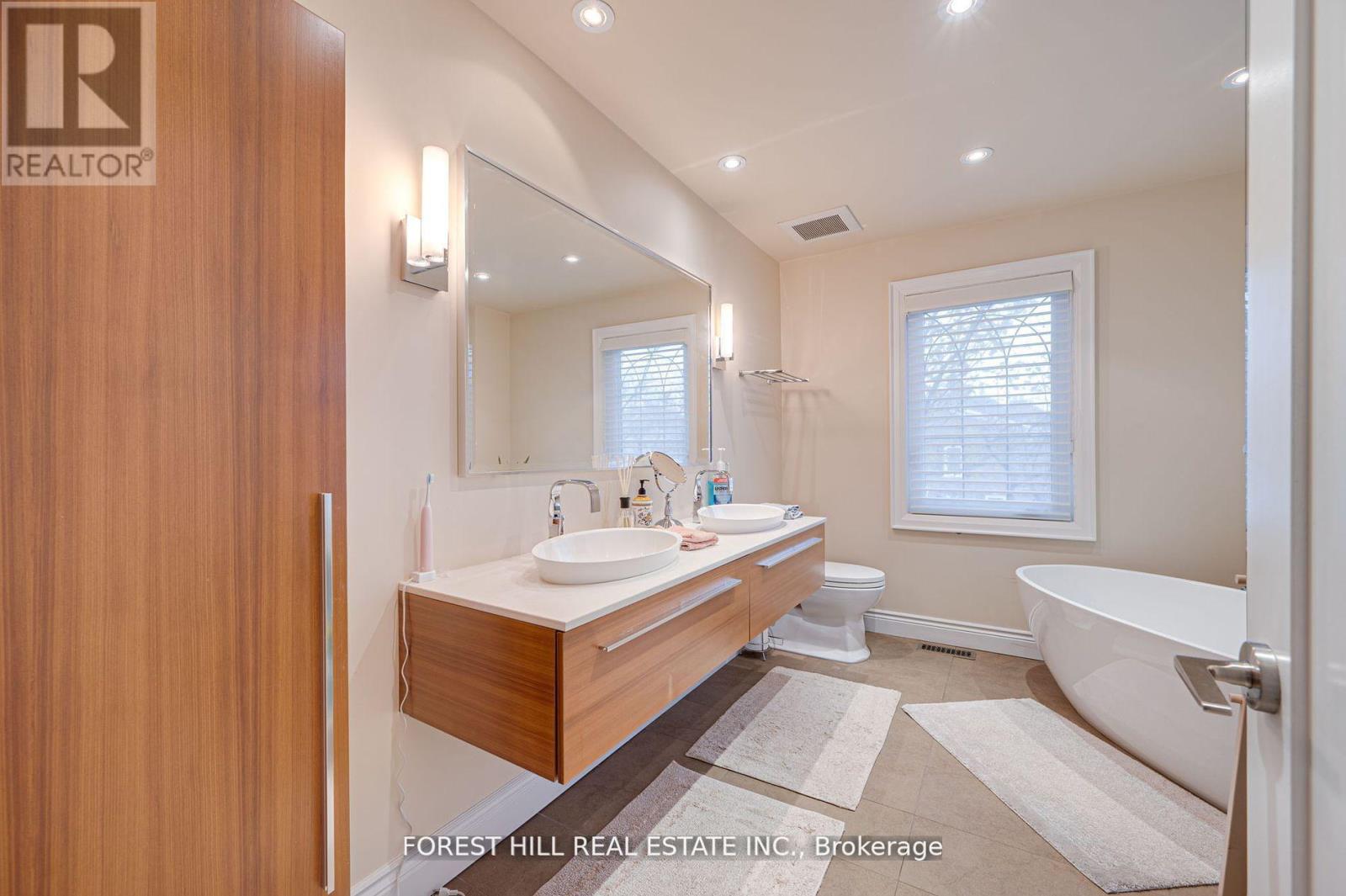 14 Willet Crescent, Richmond Hill, Ontario  L4C 7W3 - Photo 37 - N12345247