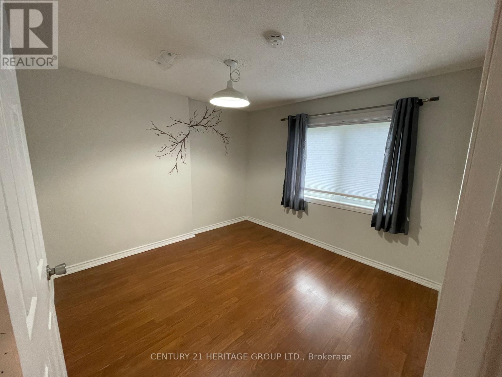 Bsmnt - 379 Kwapis Boulevard, Newmarket, Ontario  L3X 3H1 - Photo 2 - N12345281
