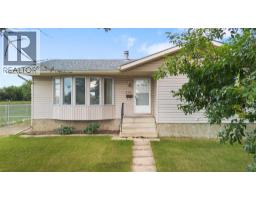 6637 Poplar Drive Country Club Estates, Grande Prairie, Ca