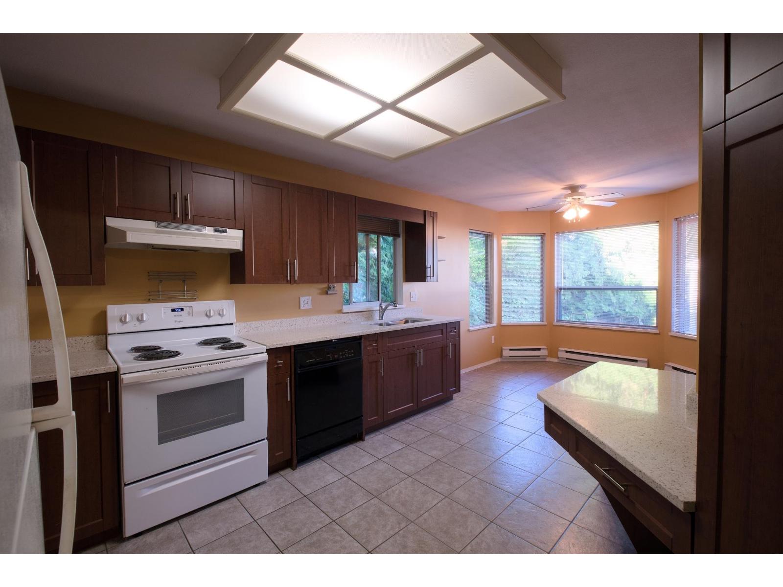 207 16031 82 Avenue, Surrey, British Columbia  V4N 0N4 - Photo 11 - R3035674