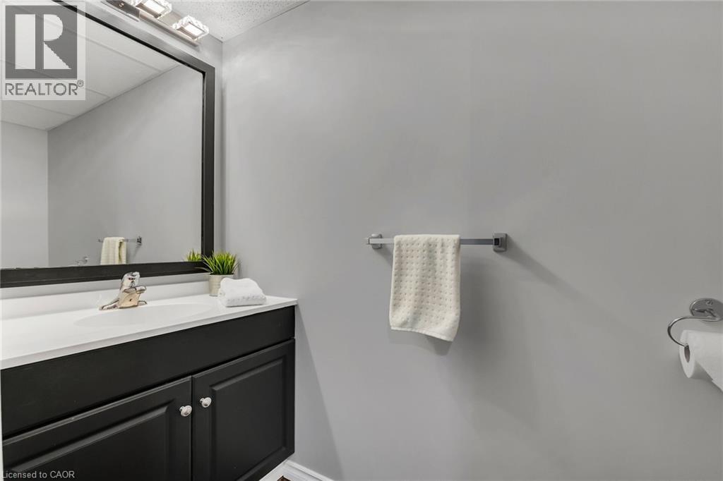 31 Abbotsford Trail, Glanbrook, Ontario  L9B 2X8 - Photo 20 - 40758684