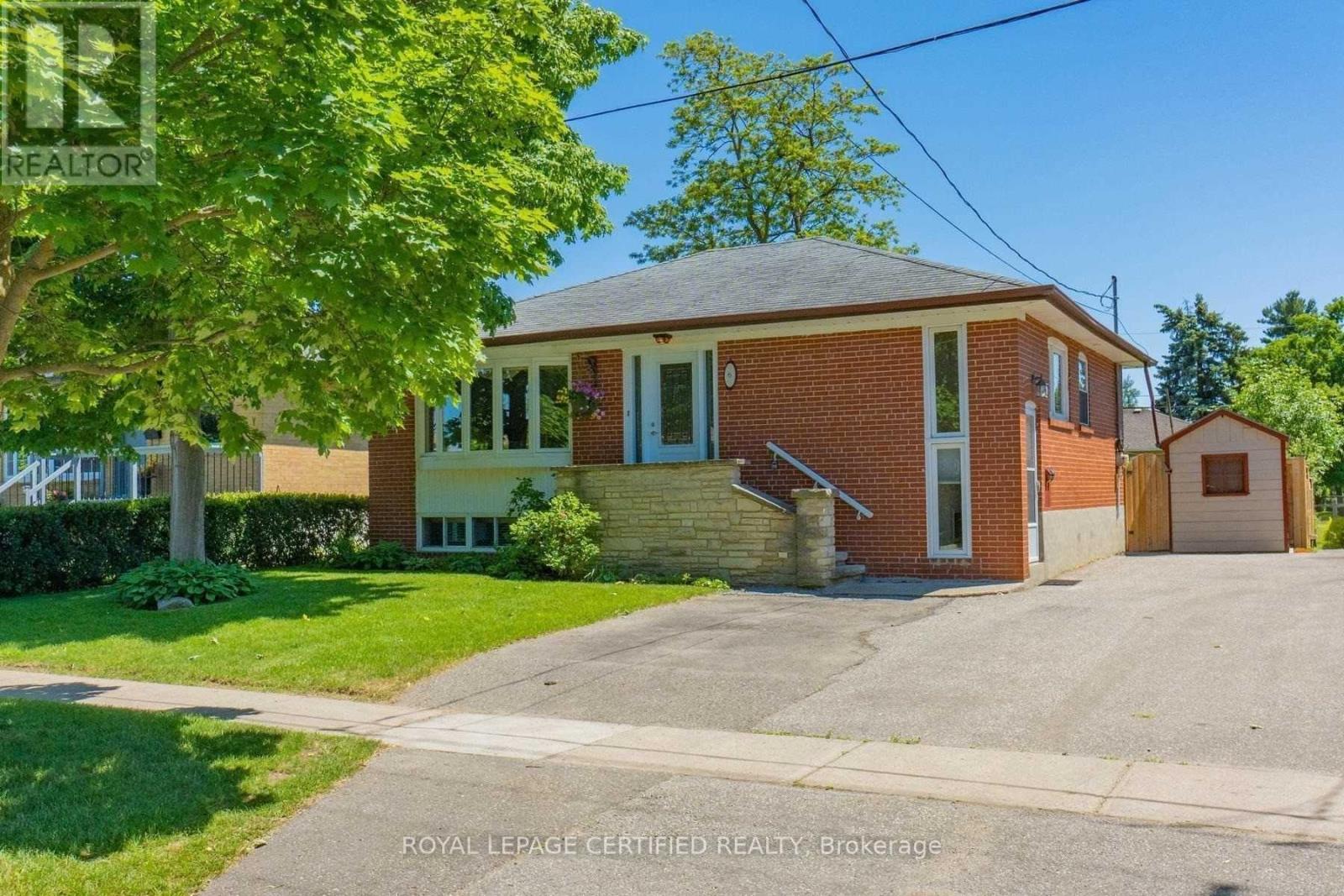 LOWER - 6 PRINCE CHARLES DRIVE, Halton Hills, Ontario