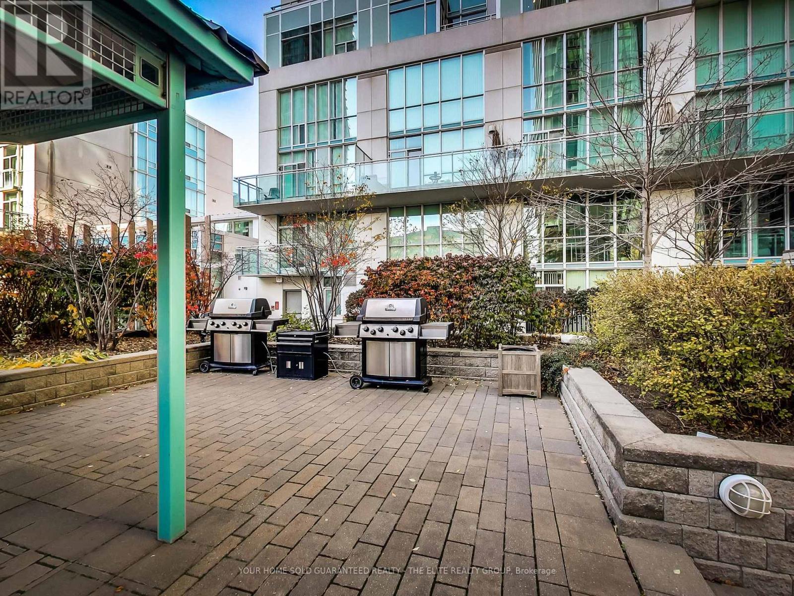 1107 - 220 Burnhamthorpe Road W, Mississauga (City Centre), Ontario  L5B 3Y5 - Photo 23 - W12345188