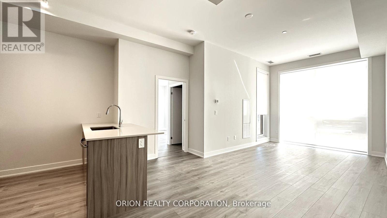 510 - 430 Square One Drive, Mississauga (Creditview), Ontario  L5B 0L6 - Photo 20 - W12345197