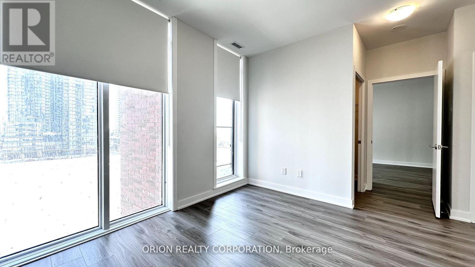 510 - 430 Square One Drive, Mississauga (Creditview), Ontario  L5B 0L6 - Photo 26 - W12345197