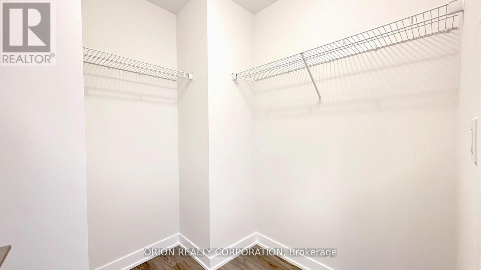 510 - 430 Square One Drive, Mississauga (Creditview), Ontario  L5B 0L6 - Photo 29 - W12345197