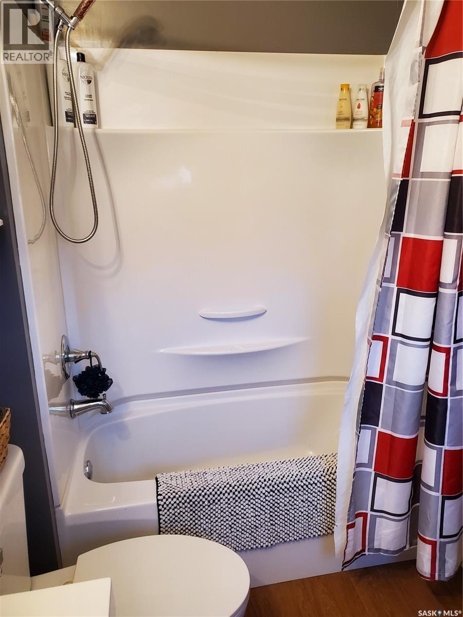 344 Centre Street, Ponteix, Saskatchewan  S0N 1Z0 - Photo 12 - SK014833