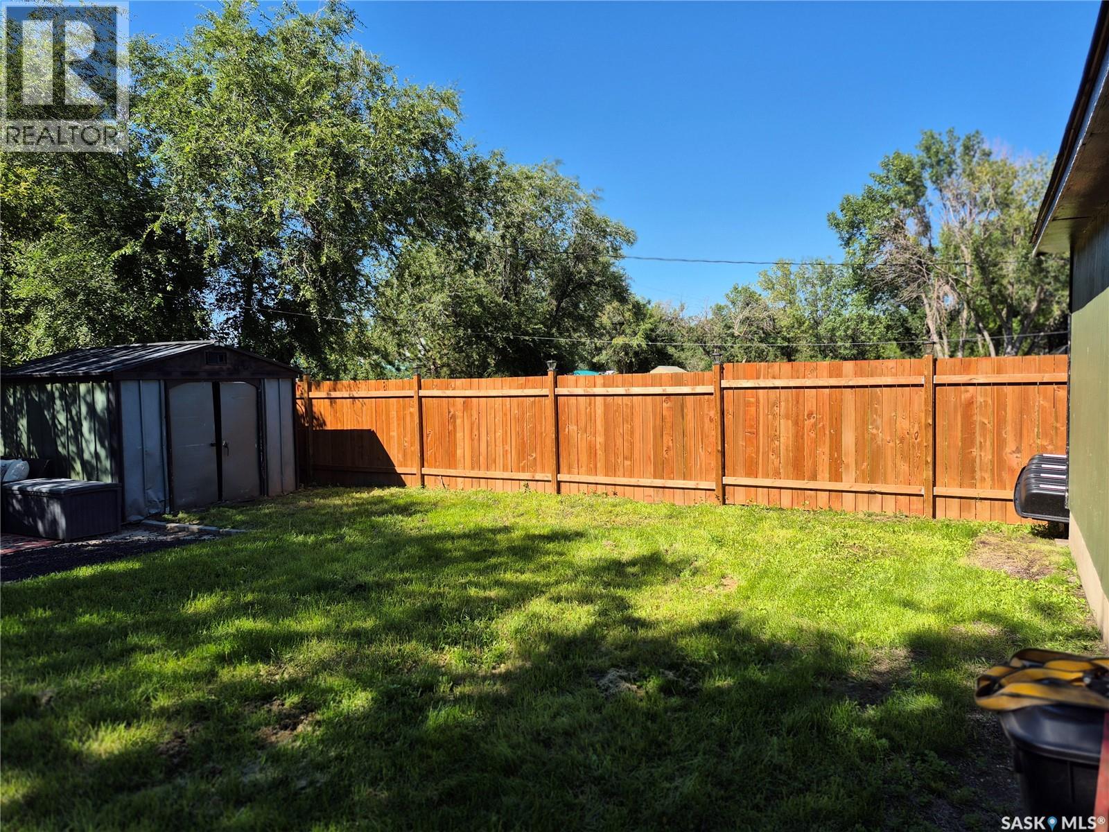 344 Centre Street, Ponteix, Saskatchewan  S0N 1Z0 - Photo 2 - SK014833