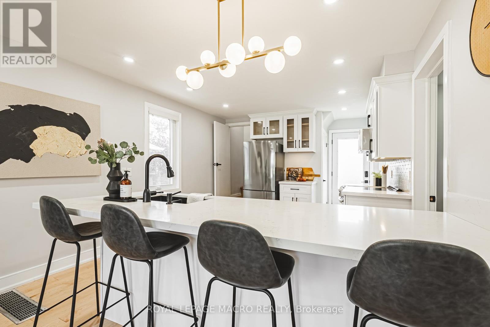 2016 Barton Street E, Hamilton (Mcquesten), Ontario  L8H 2Y8 - Photo 8 - X12345234