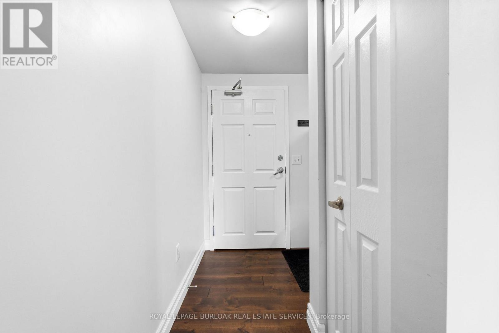Property at 307 - 67 KINGSBURY SQUARE image 4