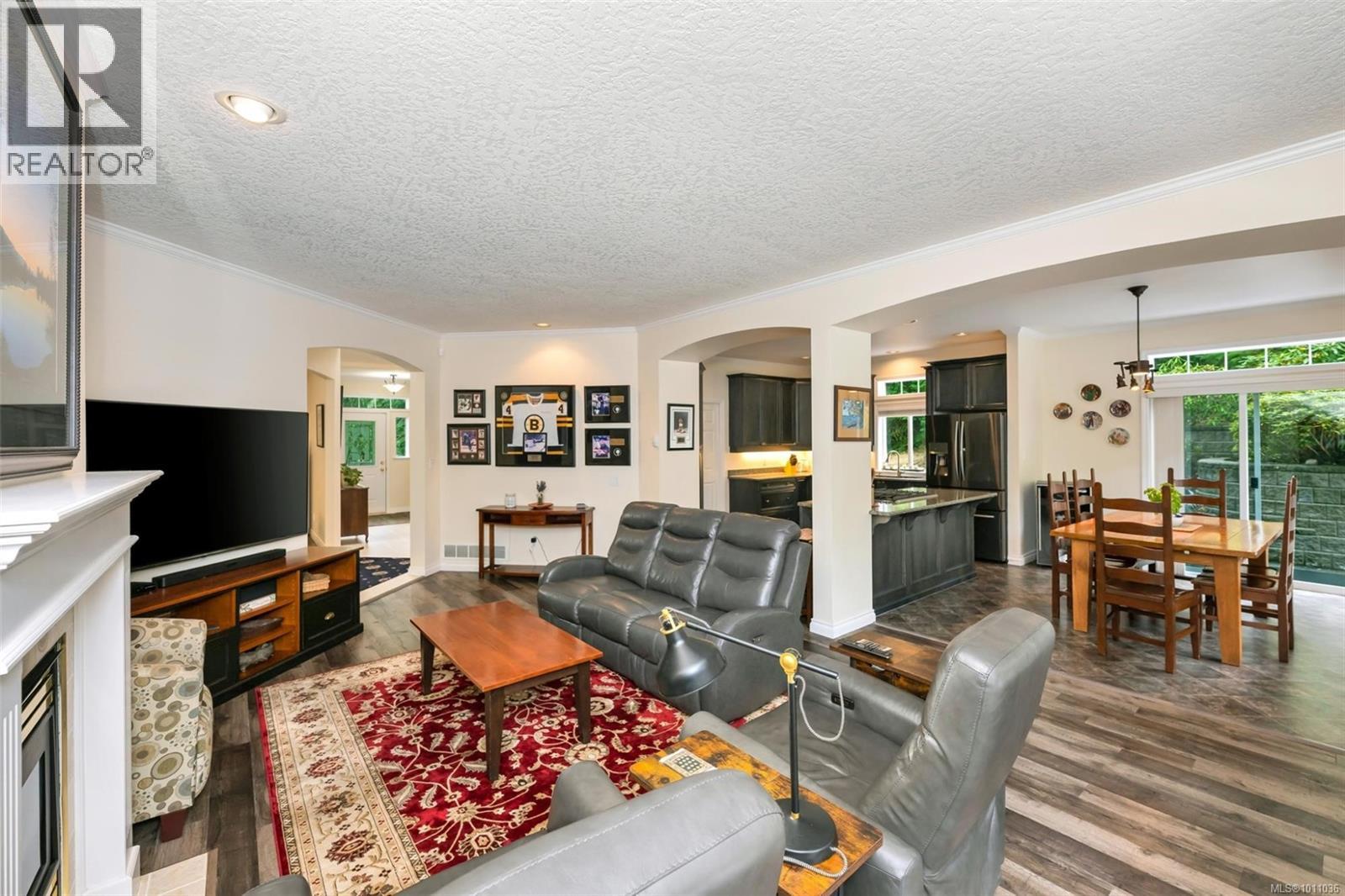 Property at 2057 Buckingham Rd image 1