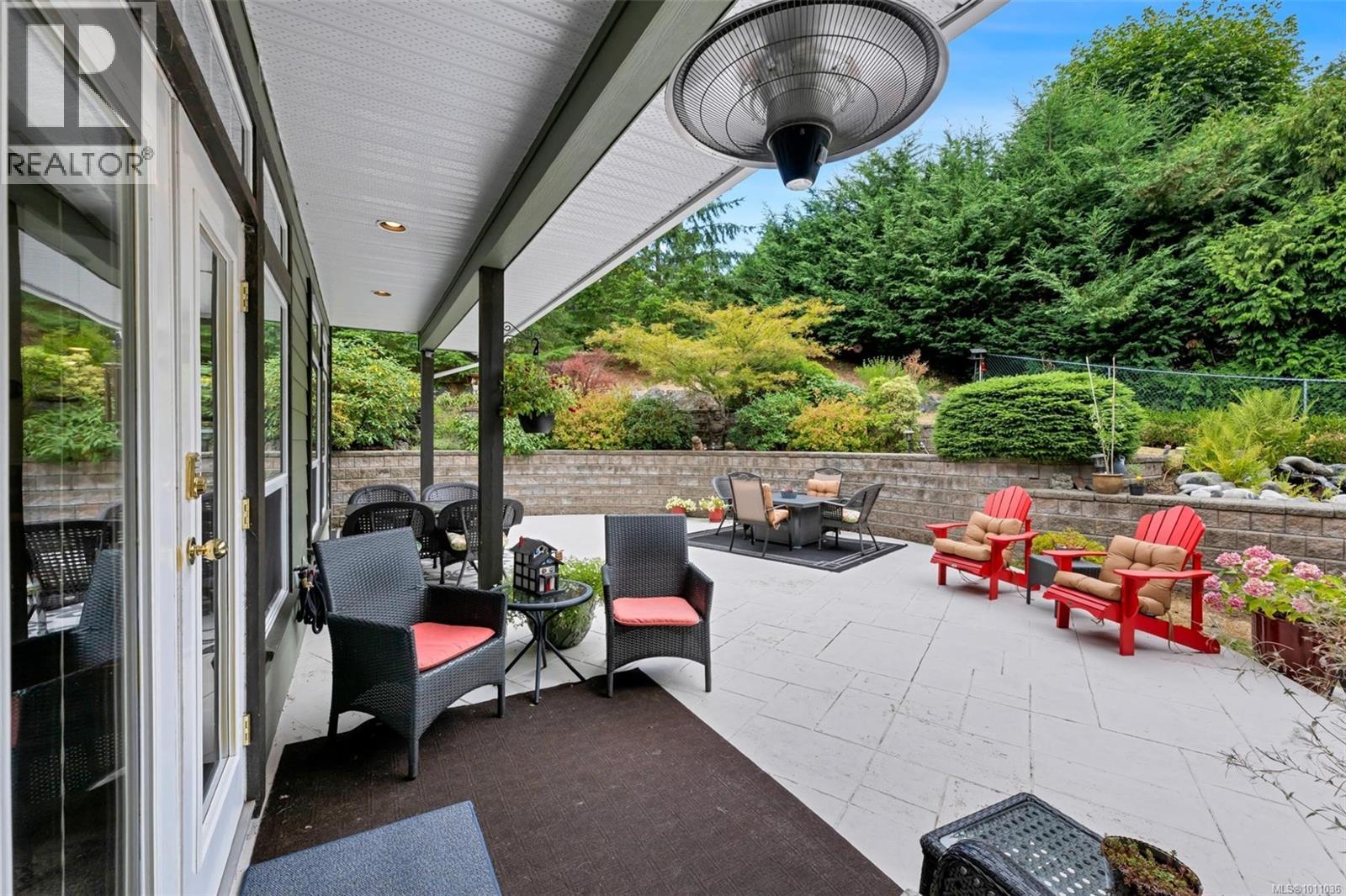 Property at 2057 Buckingham Rd image 3