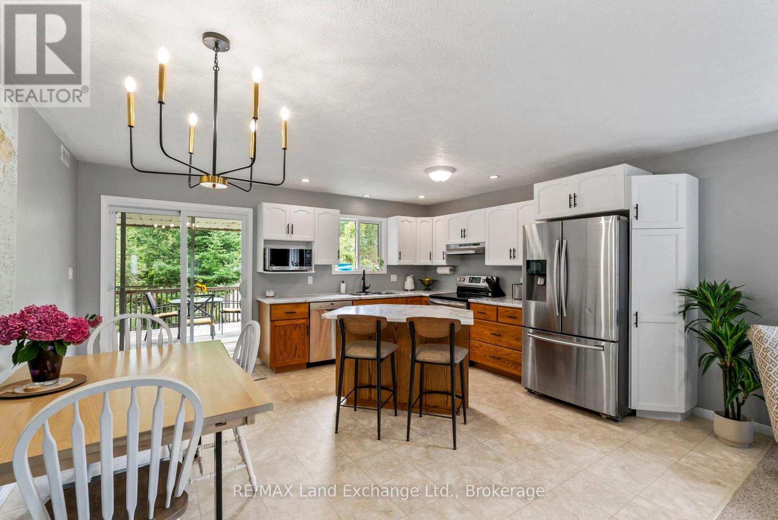 251 St Arnaud Street, Huron-Kinloss, Ontario  N0G 2R0 - Photo 7 - X12345001