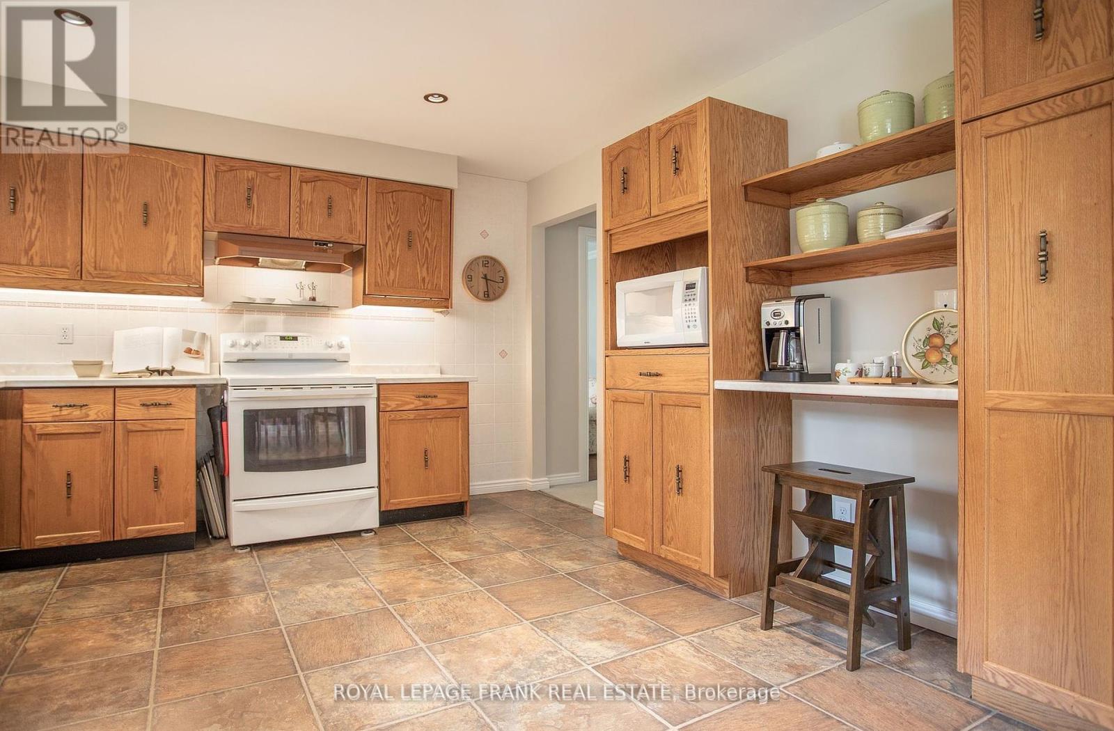 317 Prince Of Wales Drive, Whitby, Ontario  L1N 6P2 - Photo 14 - E12345408