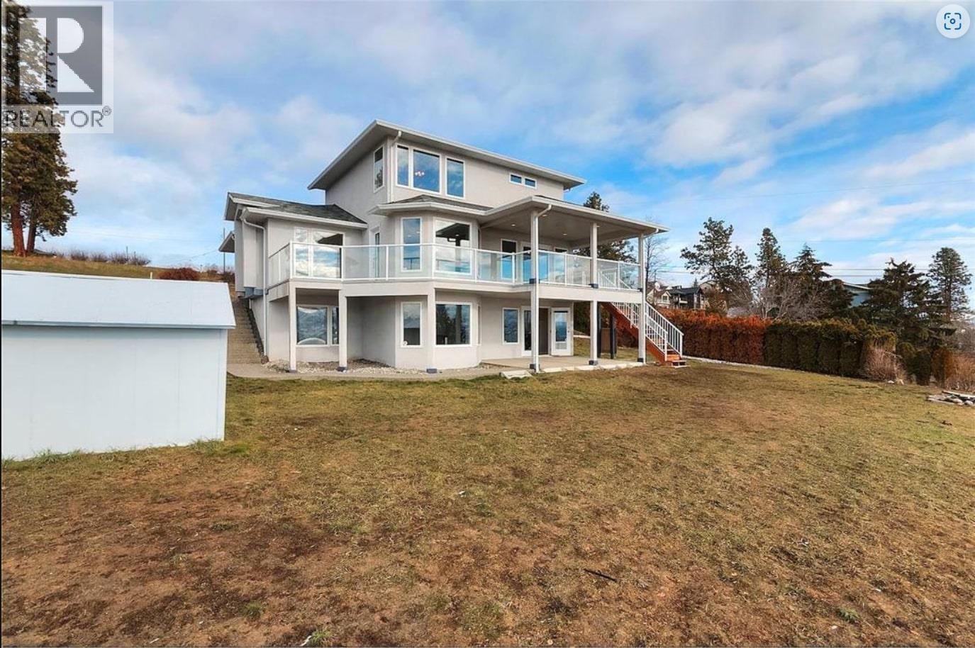 3230 King Road, Lakeview Heights, Kelowna  by McFadden Real Estate 3230 King Road, Lakeview Heights, Kelowna