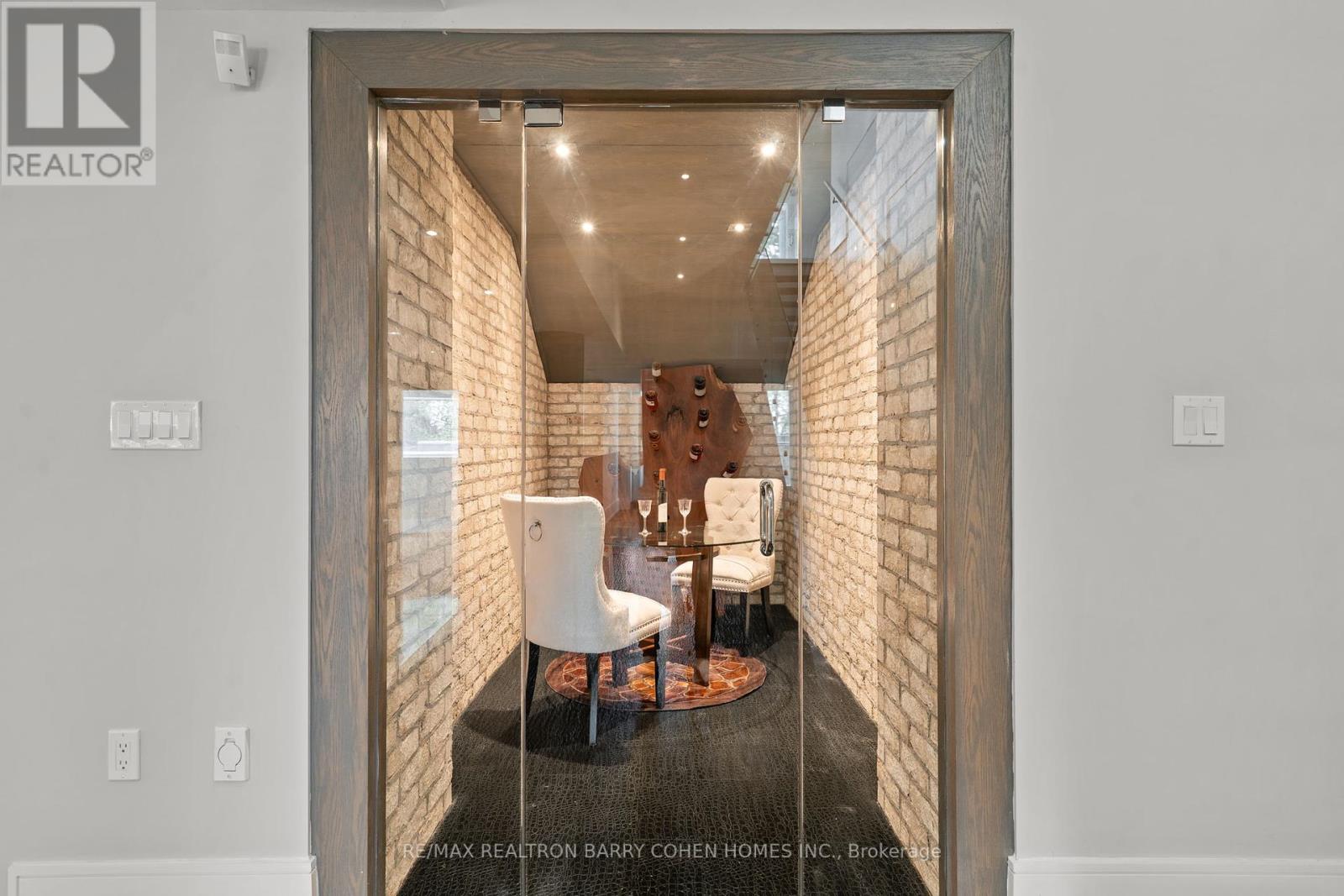 67 Lake Promenade, Toronto, Ontario  M8W 1A2 - Photo 37 - W12192096