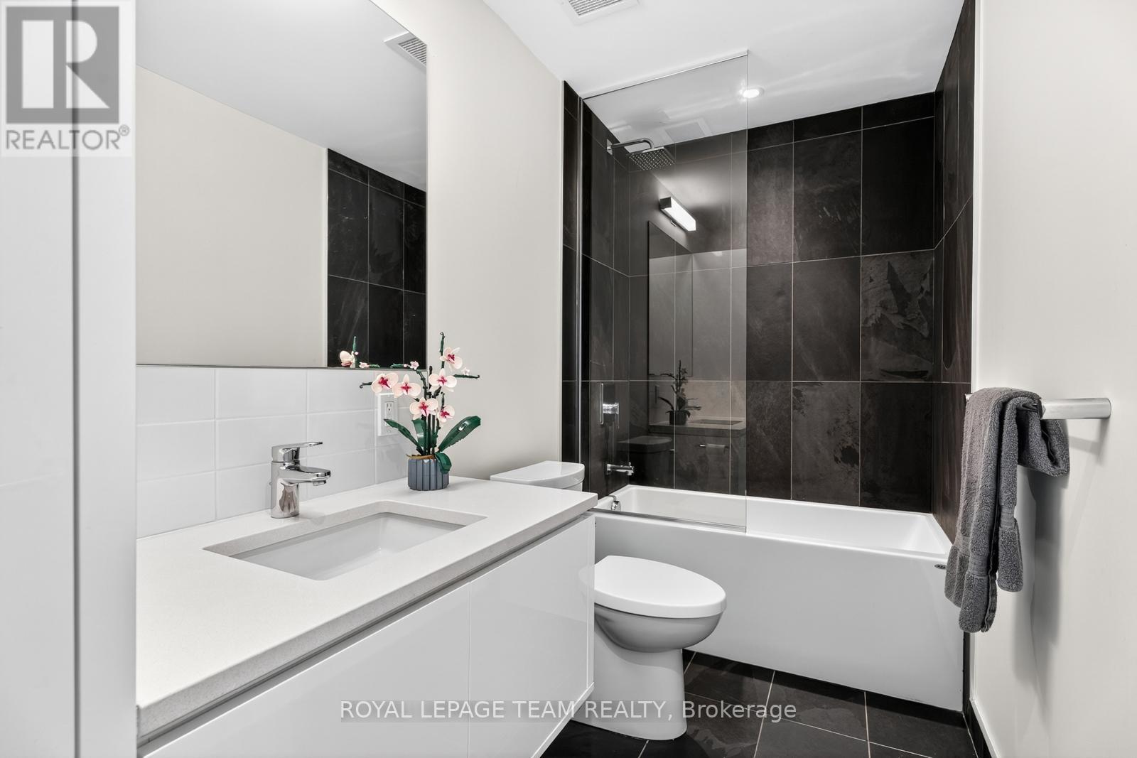 608 - 135 Barrette Street, Ottawa, Ontario  K1L 7Z9 - Photo 10 - X12345389