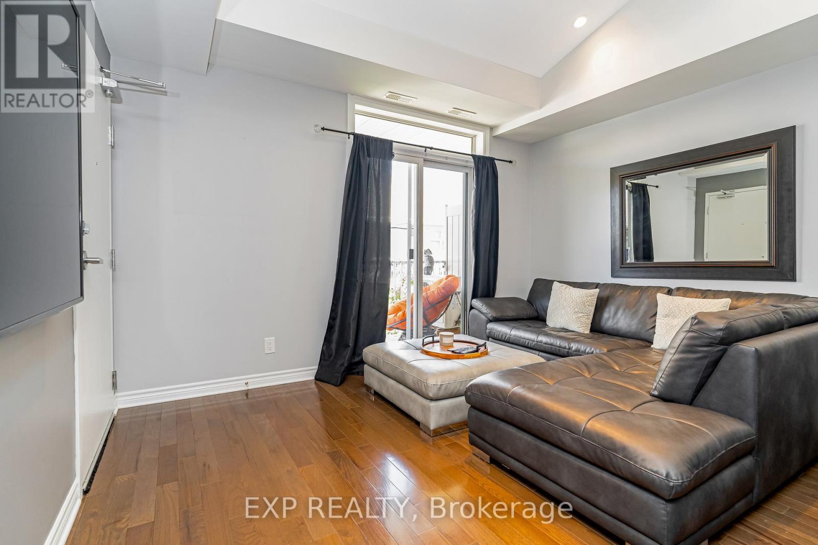 Property at G - 330 EVEREST PRIVATE image 3