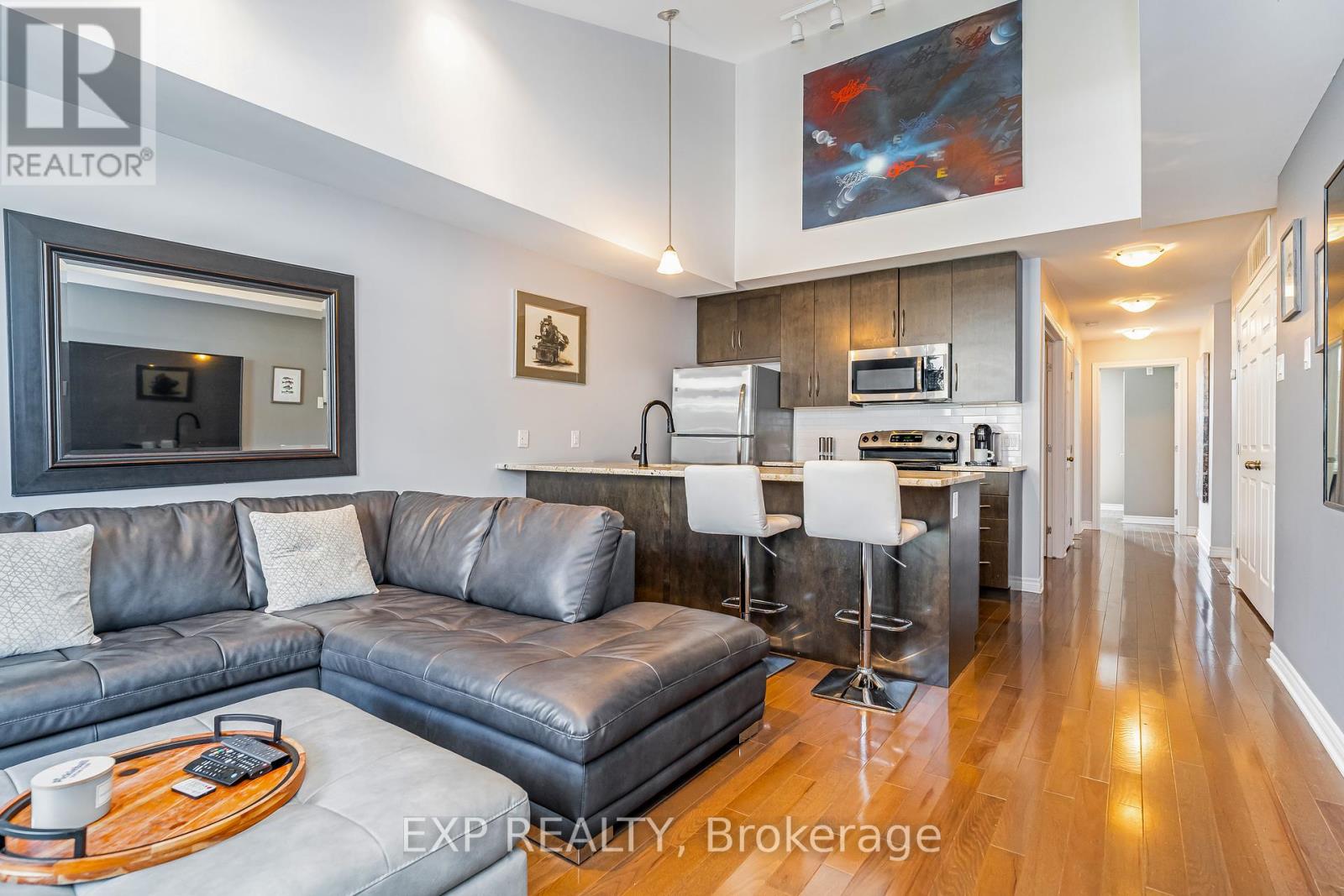 Property at G - 330 EVEREST PRIVATE image 4