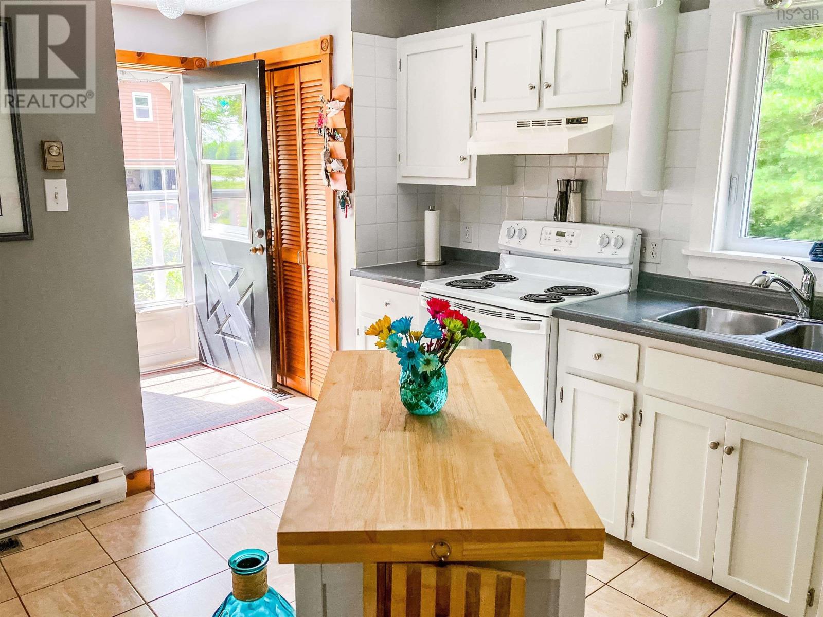 154 North Kemptville Road, Kemptville, Nova Scotia  B5A 5P2 - Photo 12 - 202520655