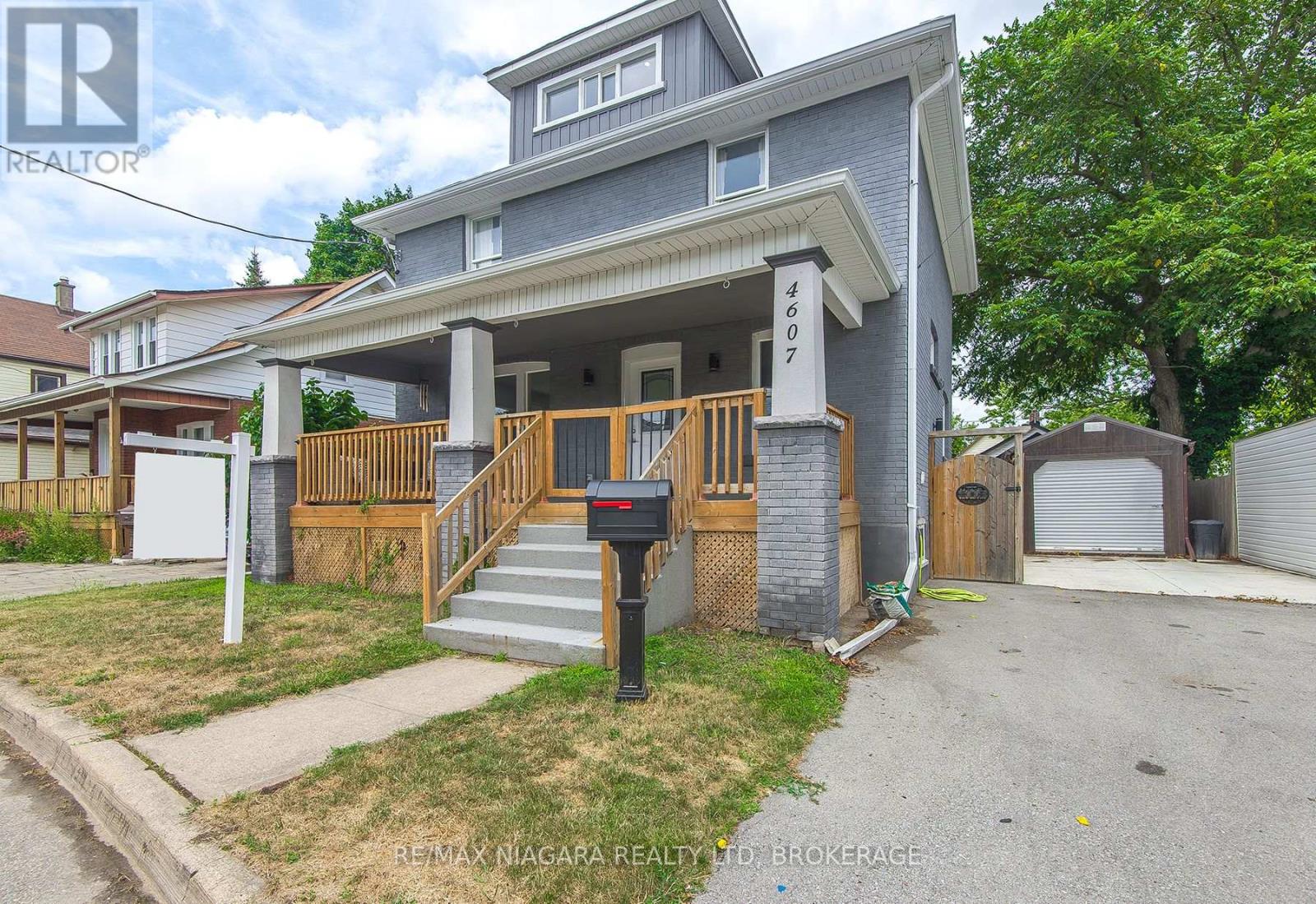 Property at 4607 NELSON CRESCENT image 4