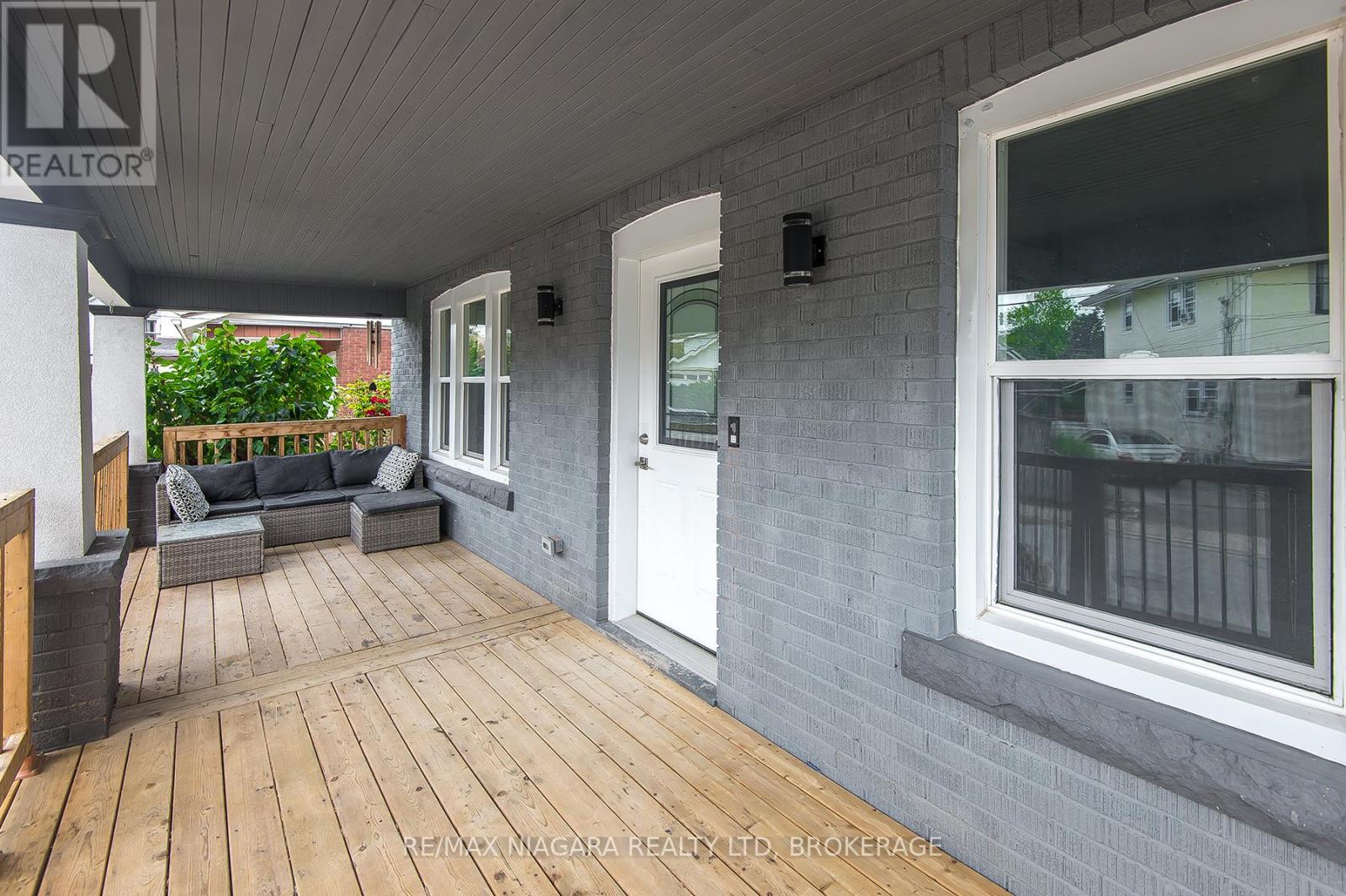 Property at 4607 NELSON CRESCENT image 5