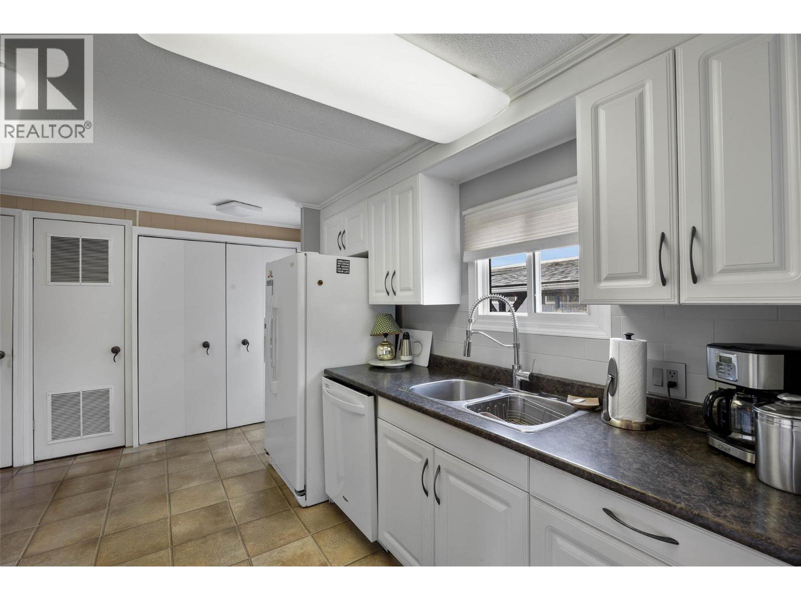 2400 Oakdale Way Unit# 236, Kamloops, British Columbia  V2B 6W7 - Photo 11 - 10358886