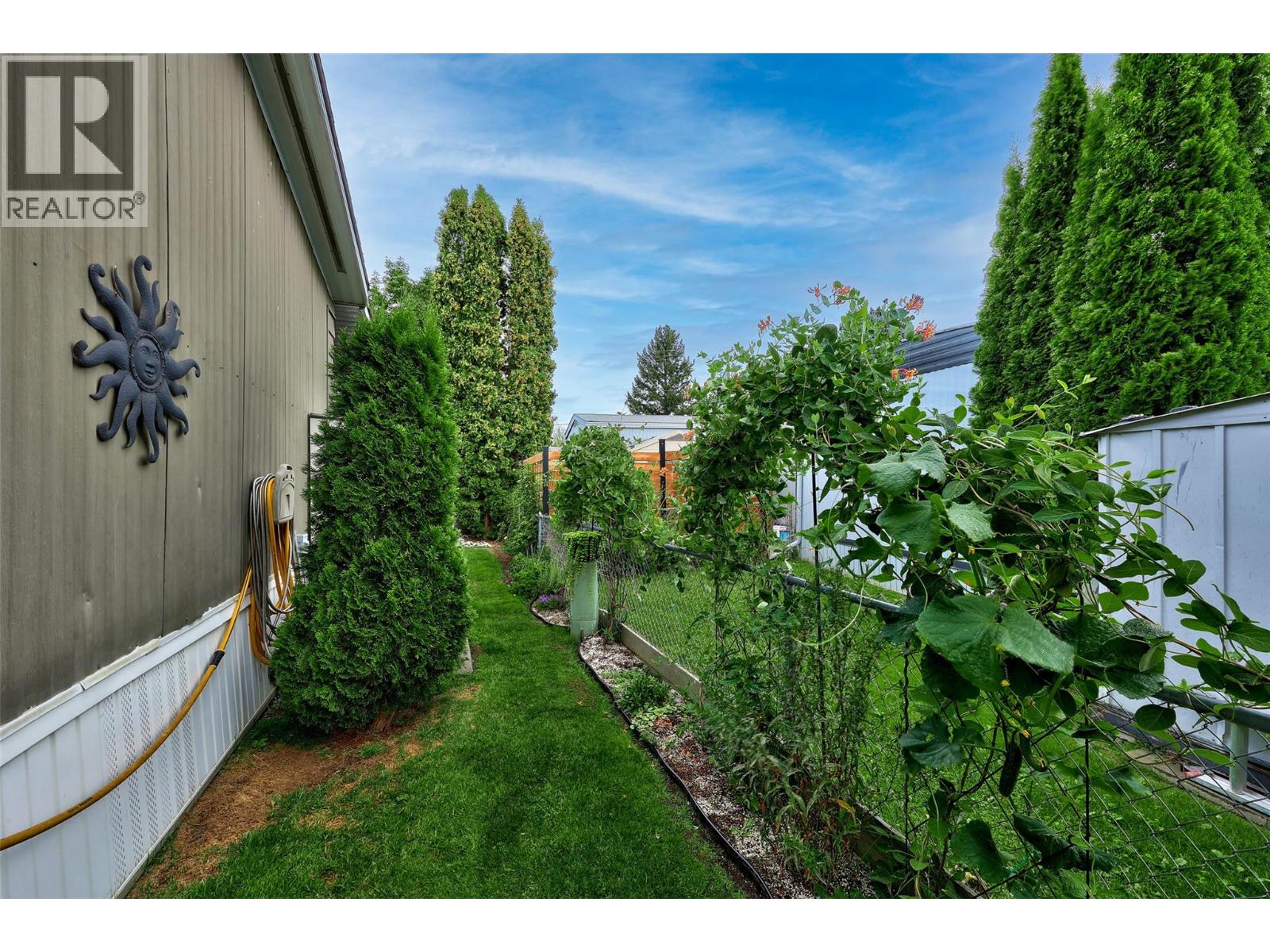 2400 Oakdale Way Unit# 236, Kamloops, British Columbia  V2B 6W7 - Photo 24 - 10358886