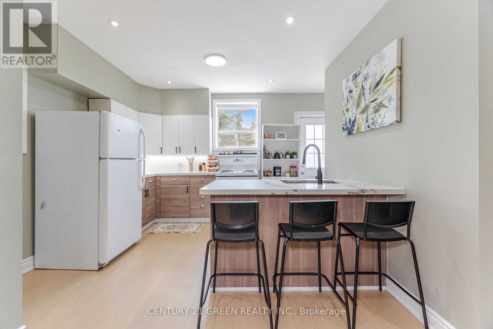 61 Stirton Street, Hamilton, Ontario  L8L 6E7 - Photo 14 - X12345298