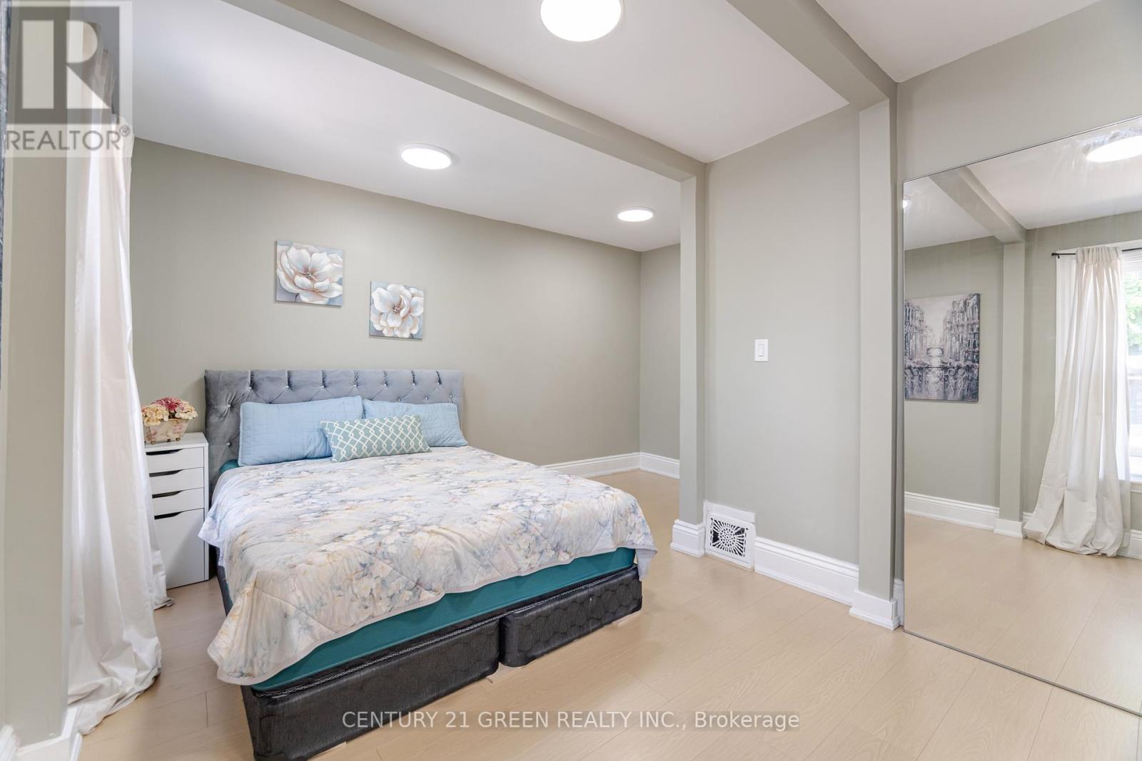 61 Stirton Street, Hamilton, Ontario  L8L 6E7 - Photo 20 - X12345298