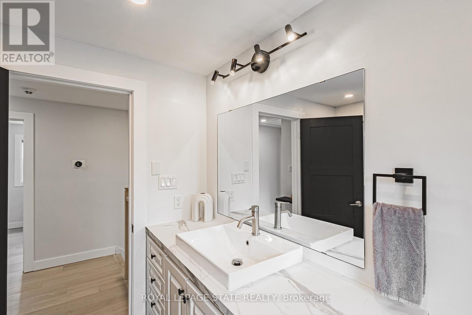 16 Lynndale Drive, Hamilton, Ontario  L9H 3L6 - Photo 24 - X12345340