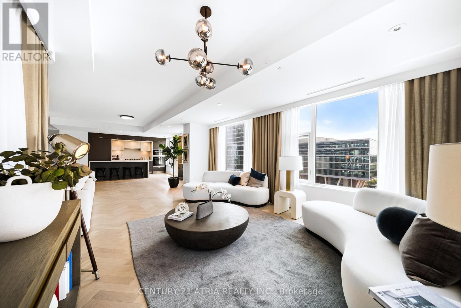 810 - 455 Wellington Street W, Toronto (Waterfront Communities), Ontario  M5J 2R2 - Photo 4 - C12331347