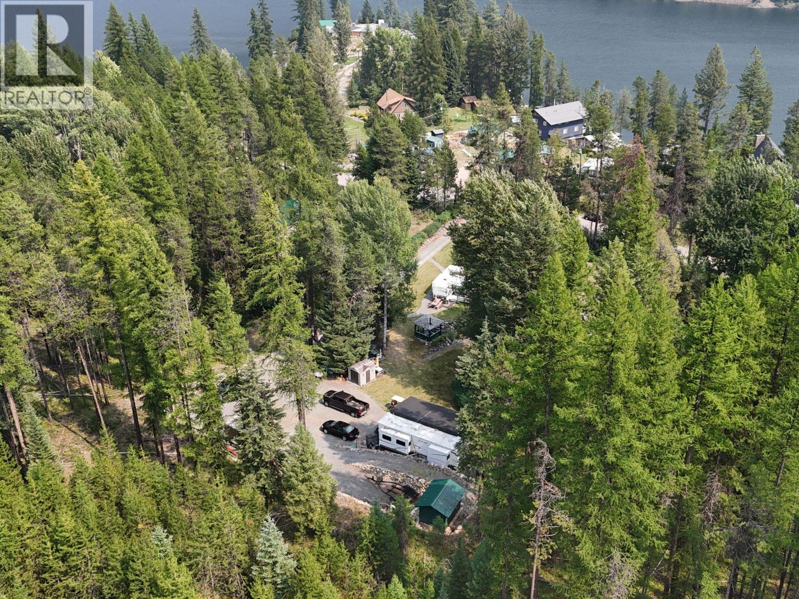 9765 Braunagel Road, Moyie, British Columbia  V0B 2A0 - Photo 3 - 10359427