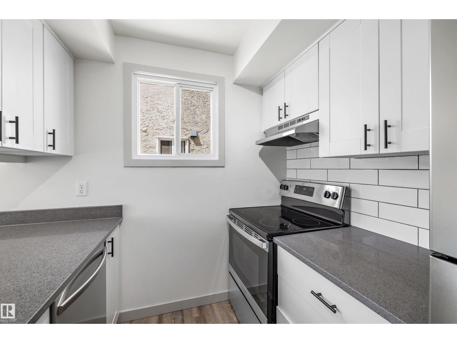 189 Lancaster Tc Nw, Edmonton, Alberta  T5X 5T2 - Photo 12 - E4452986