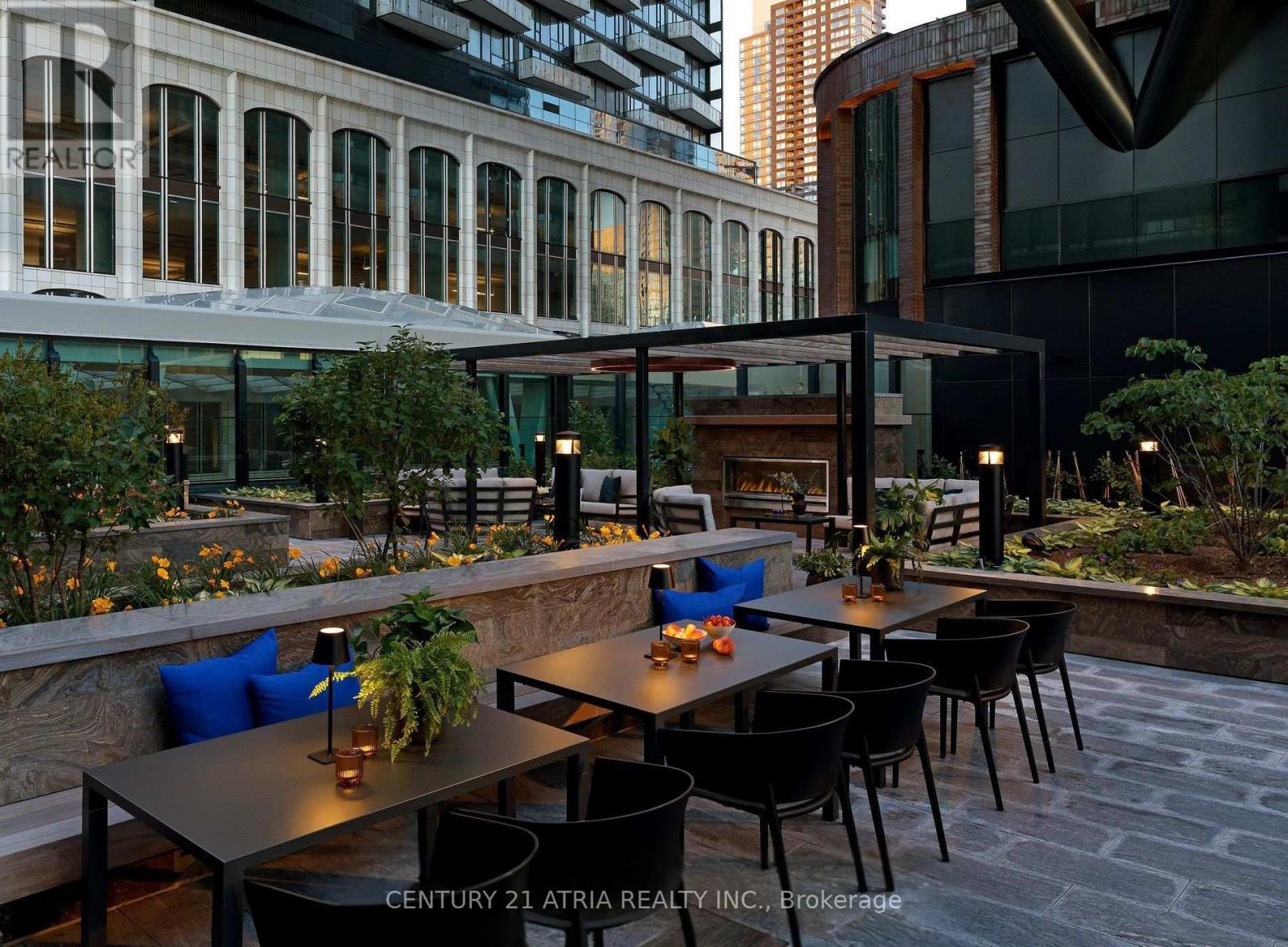 810 - 455 Wellington Street W, Toronto (Waterfront Communities), Ontario  M5J 2R2 - Photo 48 - C12331347