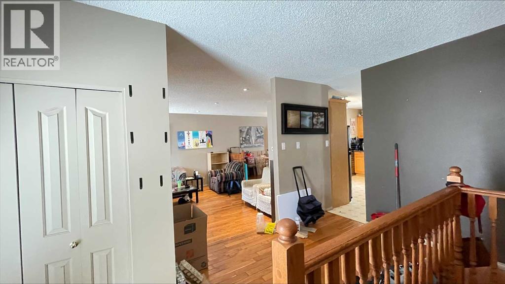 Property at 194 Pensacola Court W image 5